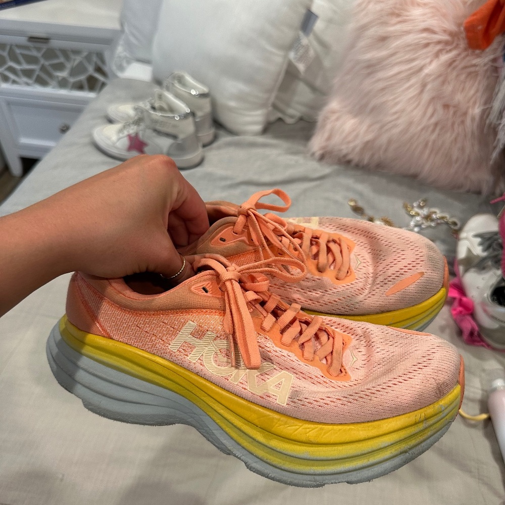Hoka Bondi 8